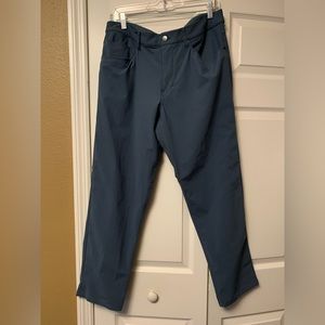Lululemon men’s classic stretch trouser pants size 35 gray